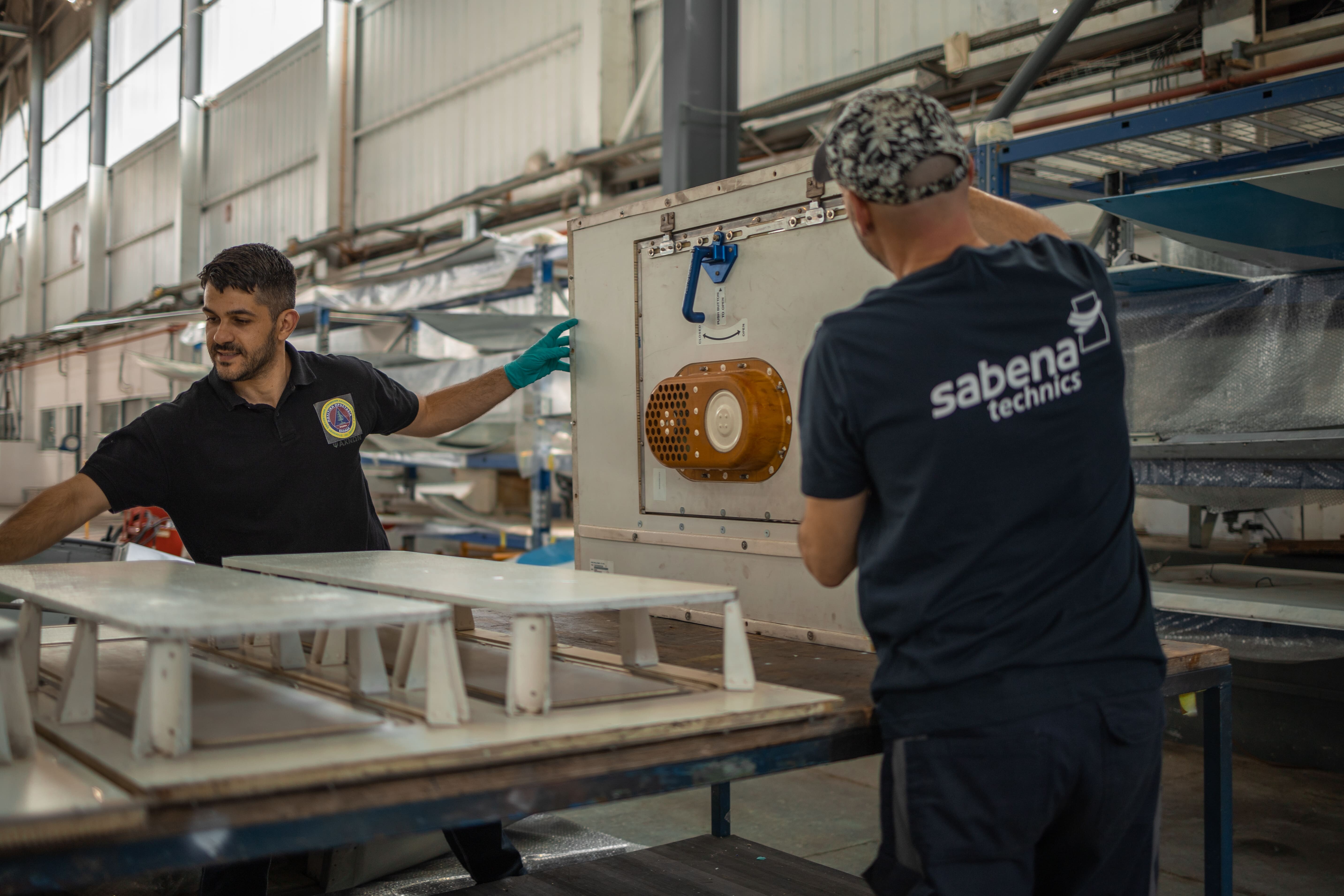Les équipes de Sabena Technics Nîmes