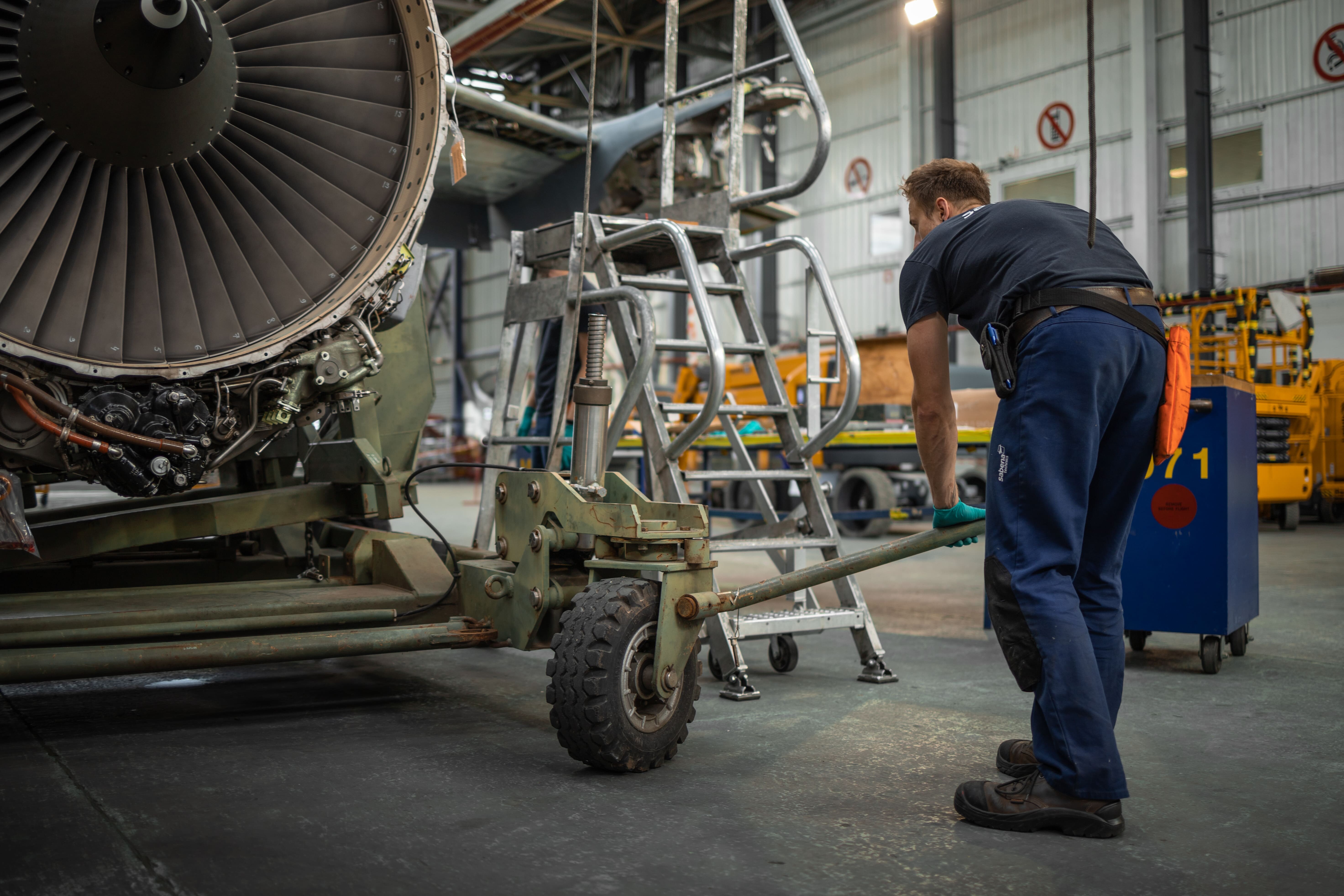 Les équipes de Sabena Technics Nîmes